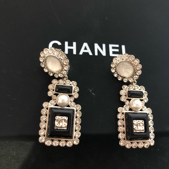 Chanel earrings brand new - Picture 1 of 4